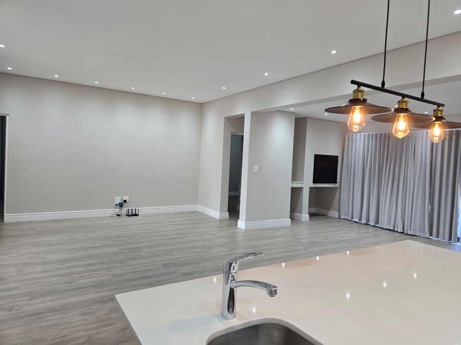 3 Bedroom Property for Sale in Aan de Wijnlanden Western Cape